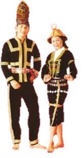 Kaum kadazandusun atau bangsa dusun merupakan nama kaum bumiputera asli yang terbesar di sabah. Pakaian Tradisional Di Malaysia Kaum Kadazan