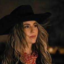 Lisa Zirkle's Instagram, Twitter & Facebook