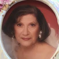 Nancy Grimsley's Instagram, Twitter & Facebook