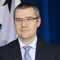 Jonathan Essel's Instagram, Twitter & Facebook