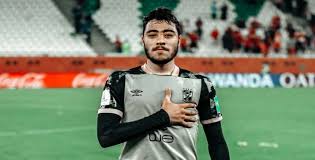 شدد أكرم توفيق لاعب الأهلي على أنه يقاتل من أجل إسعاد الجماهير الحمراء وحتى يحقق فريقه الانتصارات في كل المباريات. Ø§Ù„ÙˆØ·Ù† Ø³Ø¨ÙˆØ±Øª Ø§Ù„Ø£Ù‡Ù„ÙŠ ÙŠÙ‚Ø±Ø± ØªØ¹Ø¯ÙŠÙ„ ÙˆØªÙ…Ø¯ÙŠØ¯ Ø¹Ù‚Ø¯ Ø£ÙƒØ±Ù… ØªÙˆÙÙŠÙ‚