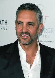 Martin Lipson's Instagram, Twitter & Facebook