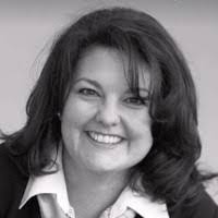 Leslie Caswell's Instagram, Twitter & Facebook