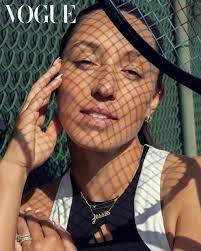 Welcome to her beauty world 🌞🤗🙌