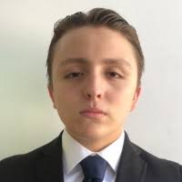 90+ perfiles de «Roberto Cerda»