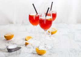 This Aperol Spritz Recipe Tastes Like Italian Sunshine Recipe In 2020 Aperol Spritz Recipe Spritz Recipe Italian Cocktail Recipes