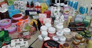 Sebuah kosmetik yang mengandung merkuri bisa dipastikan tidak membuat kita makin cantik tapi malah membuat wajah kita menjadi rusak. Pemutih Wajah Bpom Tanpa Merkuri Waspada Berikut Daftar 102 Merk Kosmetik Berbahaya