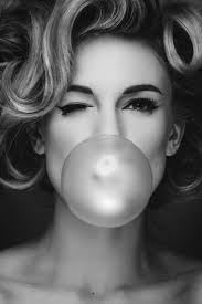 Karina Lambert (kalonbykarina)