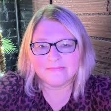 Cindy Mishler's Instagram, Twitter & Facebook