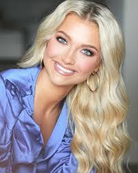 Brooke Bumgardner's Instagram, Twitter & Facebook