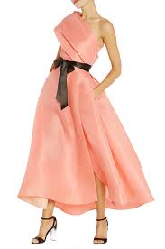 Dresses Moniquelhuillier In 2020 Salmon Dress Cocktail Dress Classy Dresses