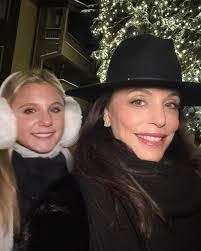 Shelly Dowd's Instagram, Twitter & Facebook