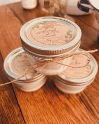 Relax, detox, and refresh with our newly formulated Detox Bath Soak! 🌿 Made with powerful ingredients like bentonite clay, epsom salts, and apple cider vinegar, this mix helps remove toxins, ease muscle