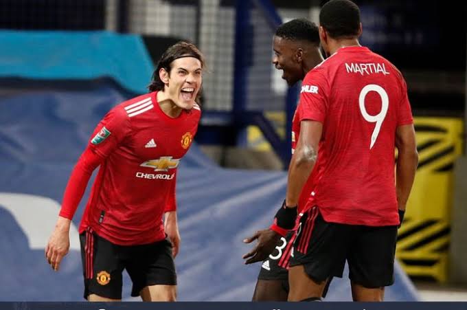 Manchester United memulai kampanye di Liga Inggris dengan kurang baik
