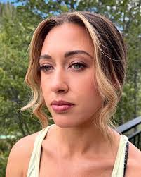 Sandra Winstead's Instagram, Twitter & Facebook