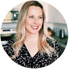 Carla Felton's Instagram, Twitter & Facebook