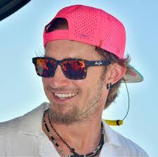 Troy Middlebrooks's Instagram, Twitter & Facebook