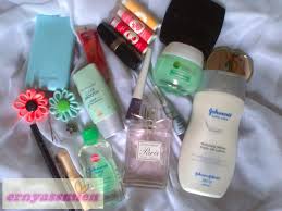 Pagi tadi, jam 7.30 suspek datang ke balai telemong ditemani ibunya untuk. Barang Makeup Asas Yang Perlu Ada Barang Baru
