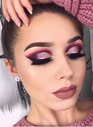 40 Top Trending Makeup And Beauty 2019 To Try Now Burgundy Makeup Burgundy Makeup Look Pageant Makeup