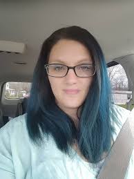 What are some reasons to visit Devin's Beauty Studio?