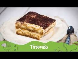 Ei bine, pornind de la reteta de baza de tiramisu, au aparut muuuulte alte variante, pentru ca unii nu doresc o reteta pe baza de ou crud, altii sunt intoleranti la lactoza, altii prefera fructele in loc de cacao si un suc de fructe. Reteta Tiramisu Bucataras Tv Youtube