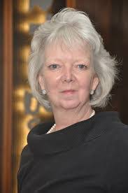 Sallie Lawrence's Instagram, Twitter & Facebook