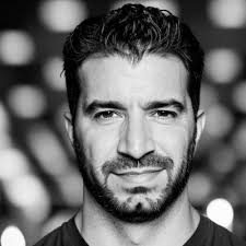 I just posted a blog about AI and authenticity that impacts any creative  process: fine art, crafts, photography, writing and more.