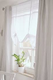 Pin By Lady Nounou On A Ma Fenetre Small Apartment Living Room White Roller Blinds Curtains Living Room