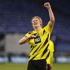 Join wtfoot and discover everything you want to know about his current girlfriend or wife, his shocking salary and the amazing tattoos that. Erling Haaland Bvb Gehalt Vater Freundin Schwester Und Instagram Bvb