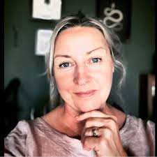 Crystal Haven's Instagram, Twitter & Facebook