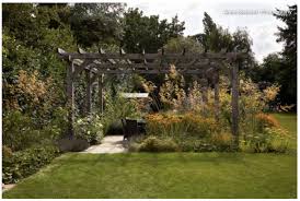 If your garden's boundary has mature trees but there are gaps in the foliage, pleaching is a technique common in. Anna Stathaki On Twitter How To Make Your Garden Feel More Private Https T Co R63wvxygqv Garden Design Ed Oddy Https T Co T5ex8eqnpg Twitter