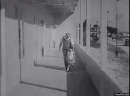 Atatürk, çocuğunu doyasıya yaşayamamış liderdir. Ataturk Ve Cocuk On Make A Gif
