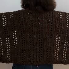 Here you can find simple pocket shawl free crochet patterns that a beginner will find easy enough to attempt. Easy Crochet Pocket Shawl Crazy Cool Crochet