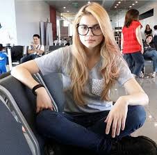 She then started working in commercials including an appearance in. Rhian Ramos Glaiza De Castro Girls With Glasses How To Wear Kids Going To School