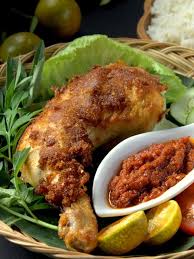 Pakai bahan bumbu dapur seadanya di rumah. 15 Resep Ayam Goreng Khas Indonesia Mulai Ayam Goreng Kalasan Sampai Ayam Tangkap Merdeka Com