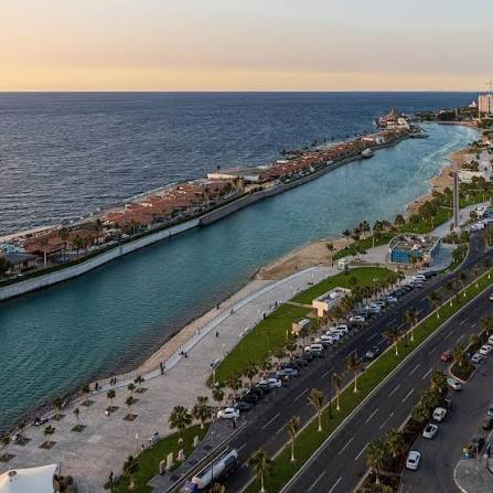 ⭕ 13 شاطئًا ووجهة بحرية في جدة ترسم ملامح الصيف على ساحل عروس البحر الأحمر 🌊 تتربع جدة على البحر الأحمر بـ 13 شاطئاً ووجهة بحرية، مشكلة لوحة تجمع بين هدوء الاستجمام