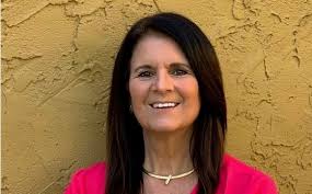 Tara Lyn Putman, Real Estate Agent