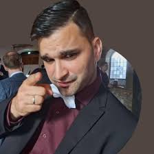 Why are marketing prices directly proportional to the amount of A/Cs?