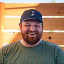 Itzel Chavez's Instagram, Twitter & Facebook