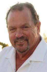 Warren Flagg's Instagram, Twitter & Facebook