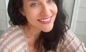 Meet Sarah Tilghman: Songwriter & Artist