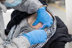 La primera semana de junio da inicio el arranque de la etapa 4 de vacunación contra el coronavirus que contempla a las personas que tienen entre 40 a 49 años de edad años en el país, informó el director general del centro nacional de programas preventivos y. Rzr1mh0vrptidm