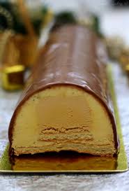 Buche A La Vanille Et Caramel Au Beurre Sale Gateaux Et Desserts Buche De Noel Dessert Noel