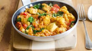 Kalorienarm Und Lecker Hahnchen Curry Mit Viel Gemuse Rezept Rezepte Mit Blumenkohl Rezepte Frischer Spinat
