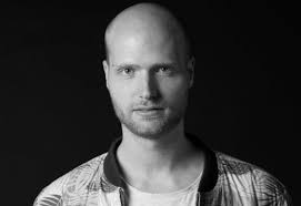 Dennis Ihm Music & Downloads