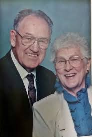 Wanda Ruth Blomquist Moffett