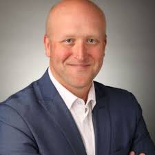 Very honored receive the 2021 Emerging Leader Award from the Private Risk  Management Association. I am motivated, encouraged, and supported by my Aon  Private Risk Management leadership team and…