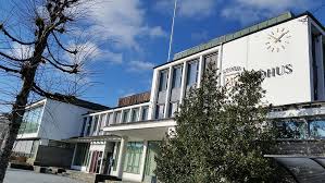 Kommunen omfattar den søraustlege halvparten (cirka 127 kkvadratkilometer) av øya stord, øyane huglo (13,9 kvadratkilomeeter). Municipality Of Stord Tourist Information Stord Norway