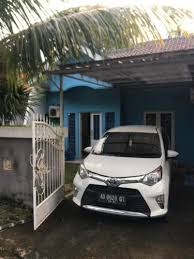 Aku meronda bersama teman rapat aku, sue untuk mencari rumah sewa sekitar taman. Sewa Rumah Jimbaran Kontrakan Bulanan Murah