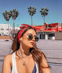 Since then, stars like twiggy, madonna, emma watson, katy perry and more, have been fans of them. 41 Hot Bandana Hairstyles And Headband Looks To Copy 2020 Update